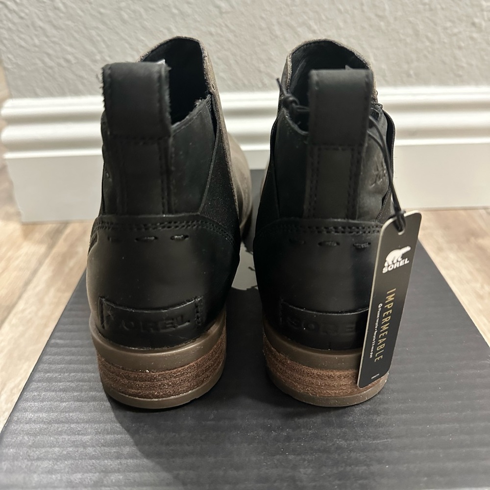 SOREL Emelie Chelsea waterproof boots BRAND NEW W TAGS & BOX 🥾 ✨